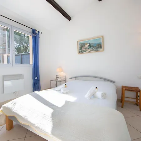 Holiday House In Cap D'antibes With Garden Close To The Sea *