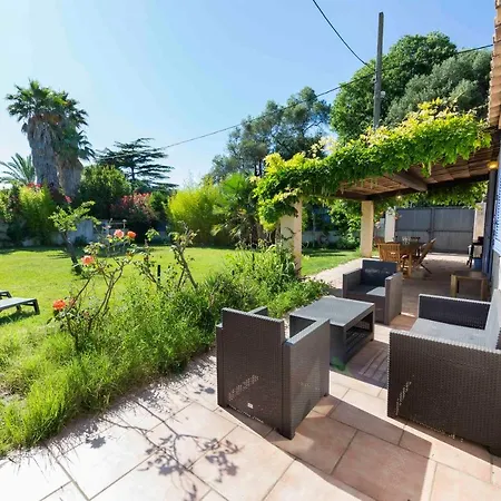 Holiday House In Cap D'antibes With Garden Close To The Sea Дом отдыха *